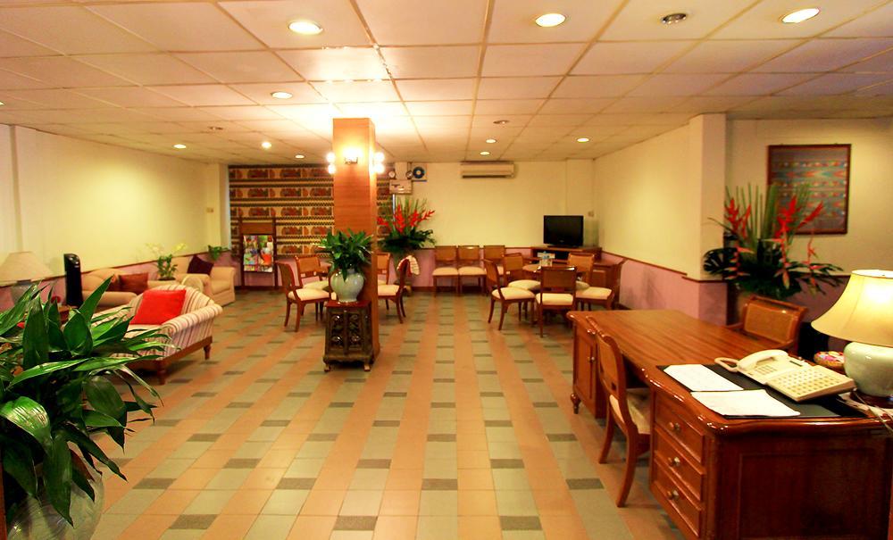 Travel Lodge Surawong (Adults Only) Bangkok Extérieur photo