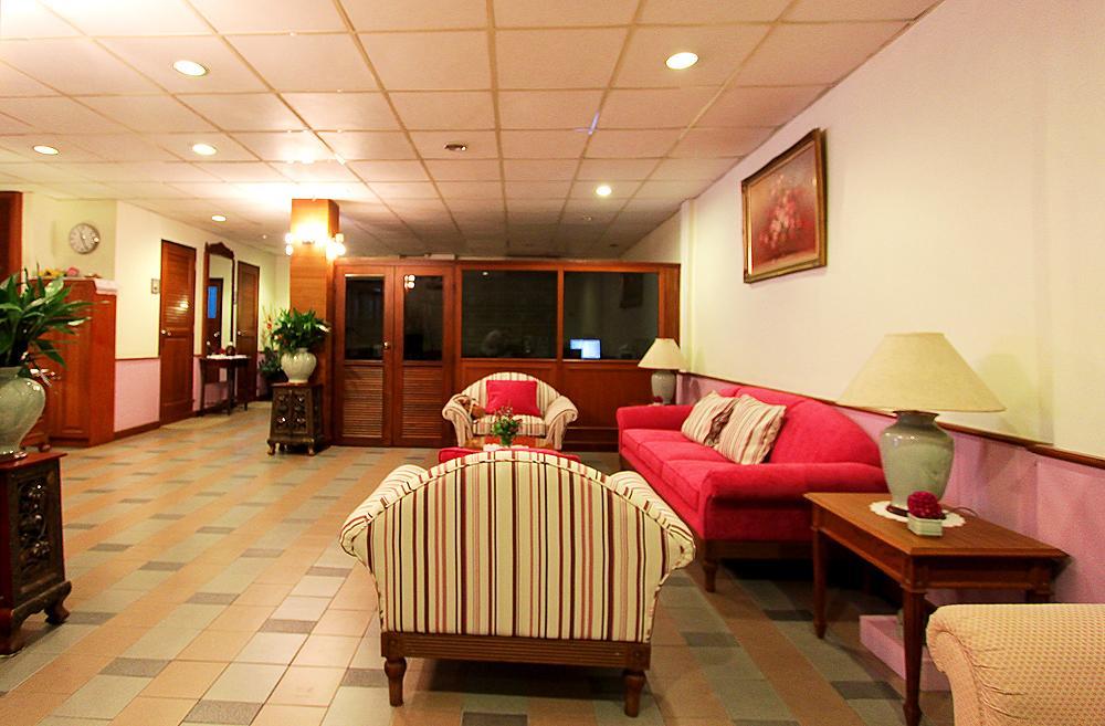 Travel Lodge Surawong (Adults Only) Bangkok Extérieur photo