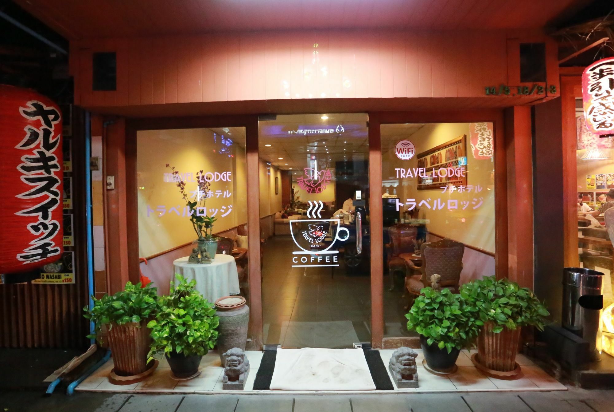 Travel Lodge Surawong (Adults Only) Bangkok Extérieur photo