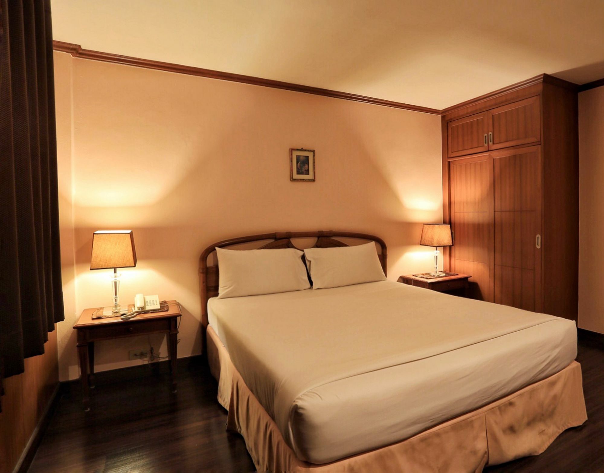 Travel Lodge Surawong (Adults Only) Bangkok Extérieur photo